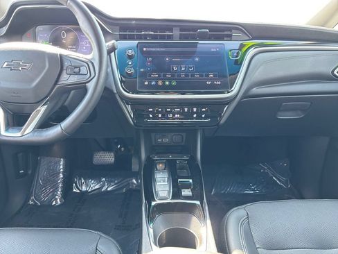 Certified 2022 Chevrolet Bolt LT w/ Infotainment Package FWD image 15