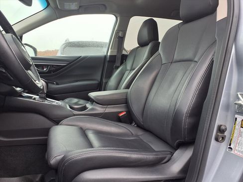 Used 2021 Subaru Outback Limited image 6
