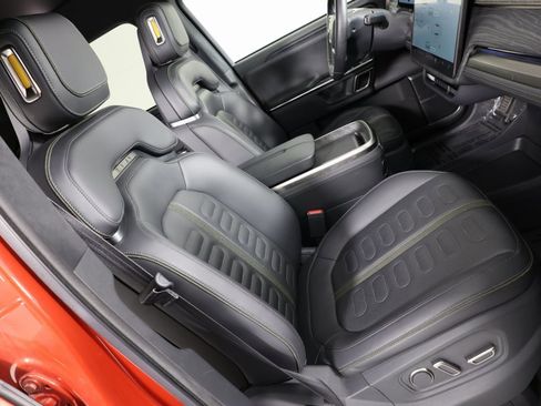 Used 2023 Rivian R1T Adventure image 28