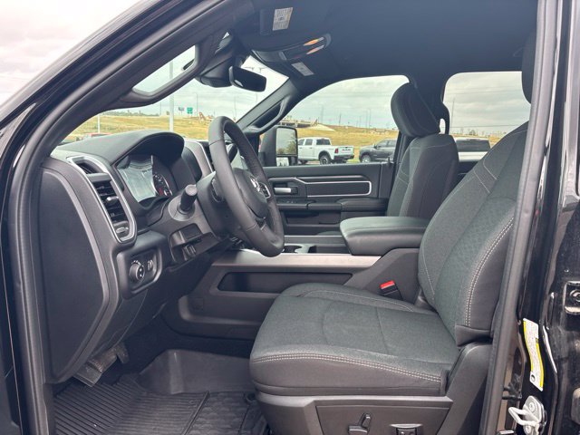Used 2026 RAM 3500 Big Horn AWD/4WD image 20