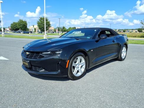 Certified 2019 Chevrolet Camaro LT RWD image 22