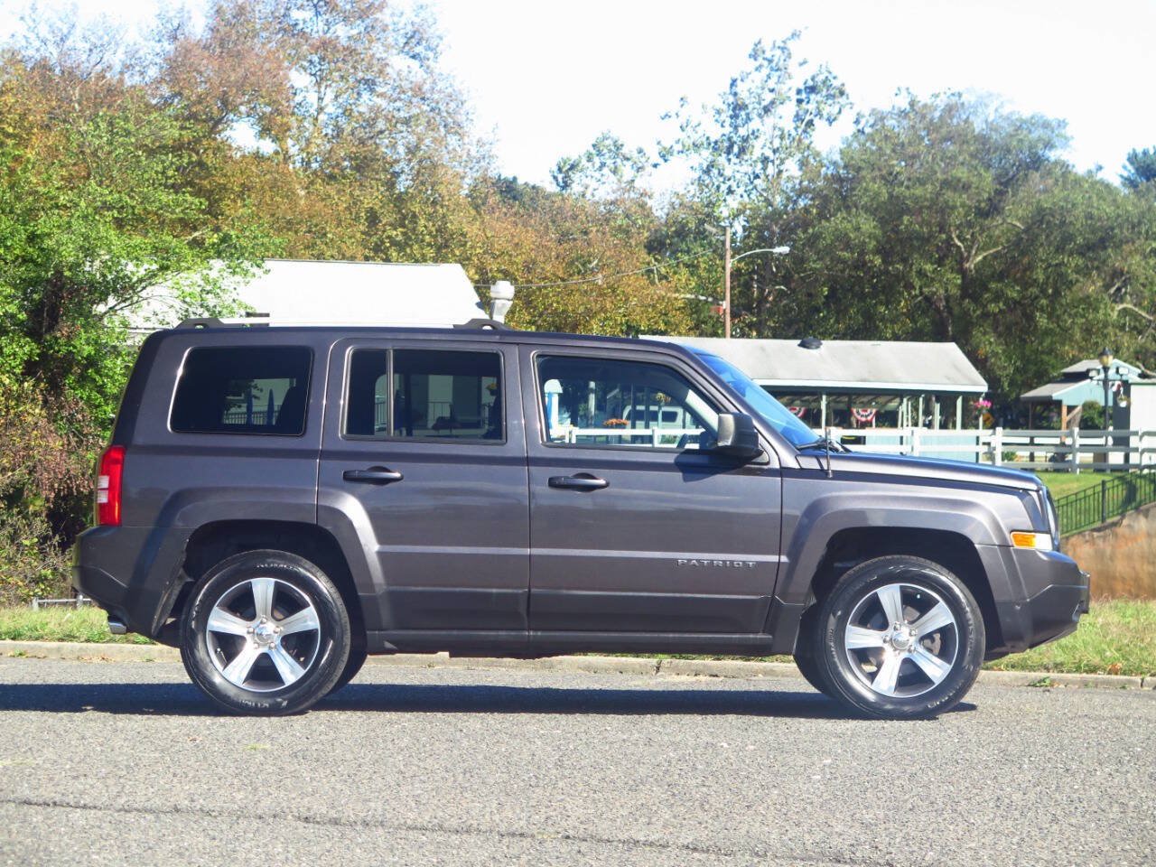 Used 2017 Jeep Patriot High Altitude AWD/4WD image 5