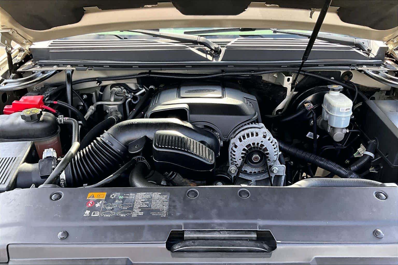 Used 2013 Chevrolet Tahoe LT RWD image 30