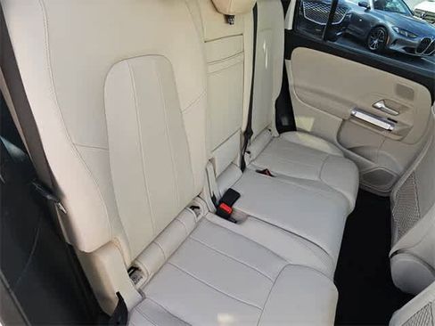 Used 2023 Mercedes-Benz EQB 250+ EQB 250+ w/ Exclusive Package image 19