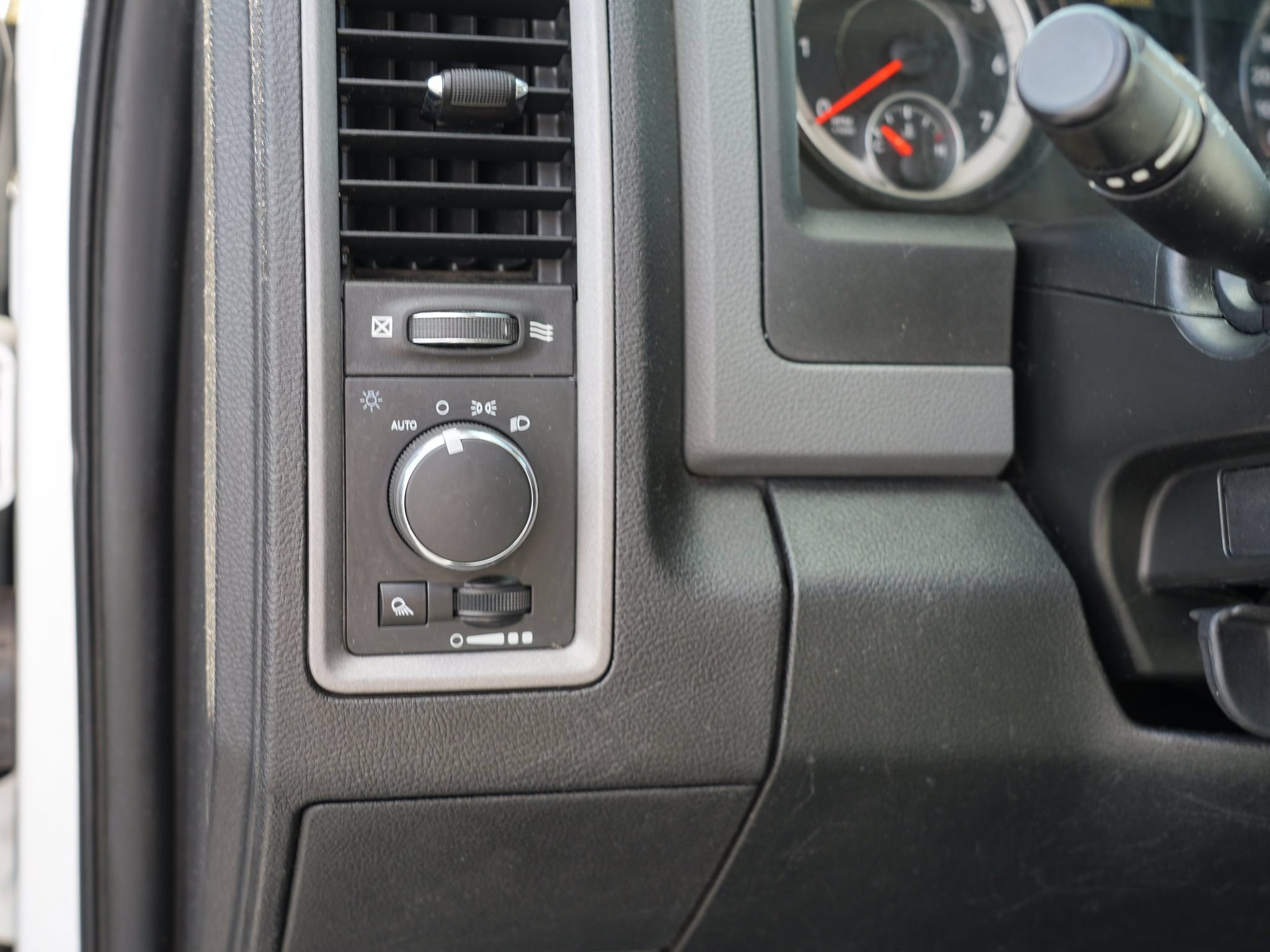 Used 2017 RAM 1500 Tradesman w/ Popular Equipment Group RWD image 18