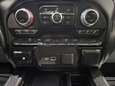 Used 2019 GMC Sierra 1500 AT4 image 37