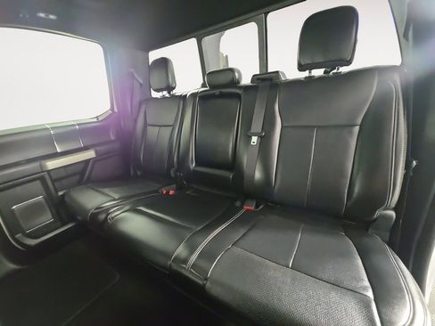 Used 2018 Ford F150 Lariat w/ Equipment Group 502A Luxury AWD/4WD image 13