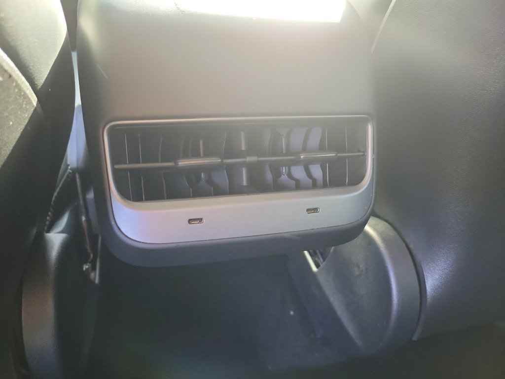Used 2022 Tesla Model Y Performance AWD/4WD image 20