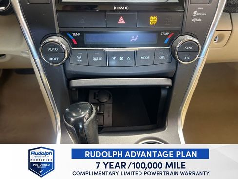 Used 2016 Toyota Camry XLE image 43