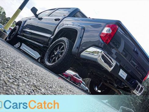 Used 2016 Toyota Tundra SR5 w/ SR5 Upgrade Package image 5