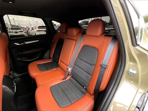 Used 2024 MAZDA CX-5 Carbon Edition image 17