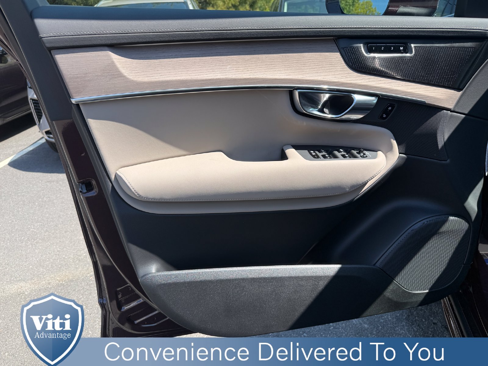 New 2026 Volvo XC90 T8 Plus w/ Protection Package Premier AWD/4WD image 11