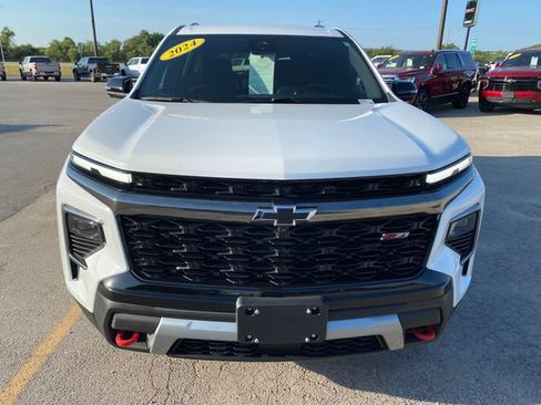 Used 2024 Chevrolet Traverse Z71 AWD/4WD image 9