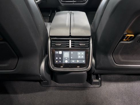 Used 2025 Rivian R1S Adventure AWD/4WD image 20