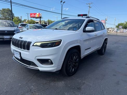Used 2021 Jeep Cherokee High Altitude AWD/4WD image 8