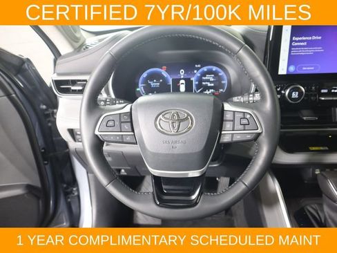 Used 2023 Toyota Highlander Platinum AWD/4WD image 21