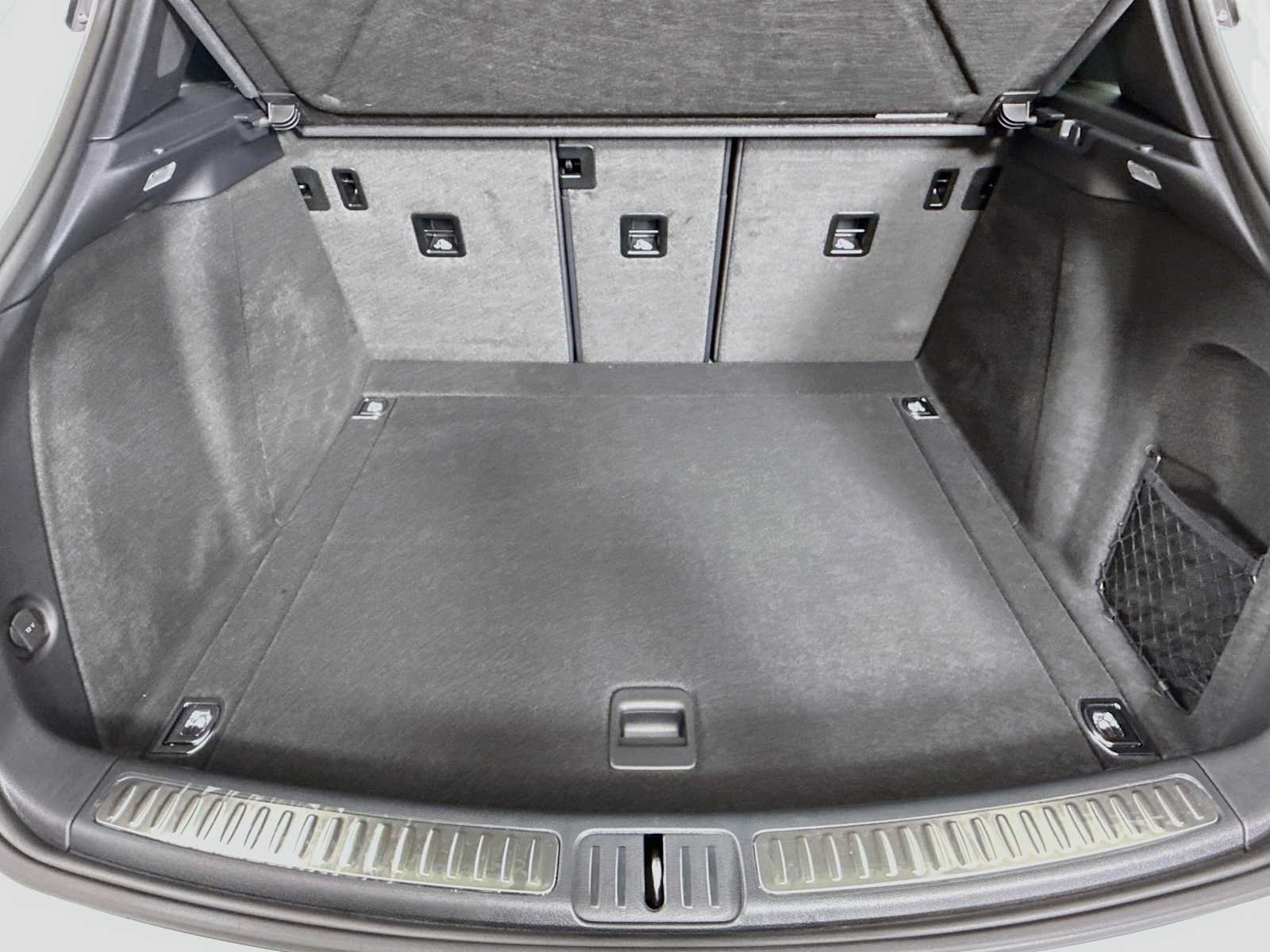 Used 2026 Porsche Macan AWD/4WD image 27
