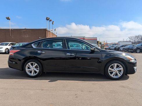 Used 2015 Nissan Altima 2.5 SL w/ Technology Package FWD image 5