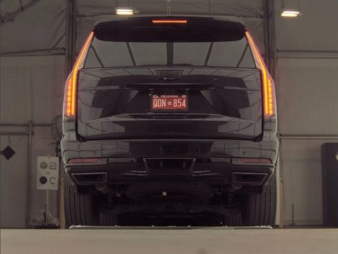 Used 2025 Cadillac Escalade Sport Platinum w/ LPO, Floor Liner Package image 5