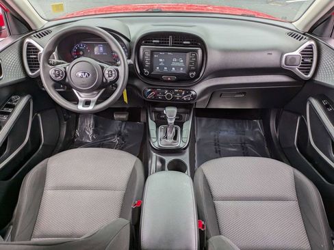 Used 2020 Kia Soul LX FWD image 15