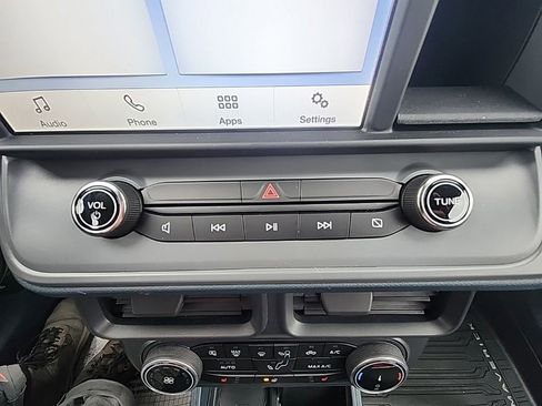 Certified 2024 Ford Maverick XLT w/ XLT Luxury Package AWD/4WD image 16