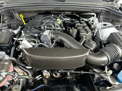 Used 2025 Dodge Durango GT RWD image 33