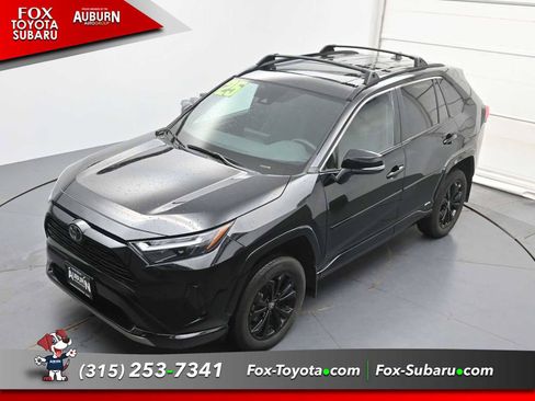 Used 2025 Toyota RAV4 SE w/ Convenience Package AWD/4WD image 34