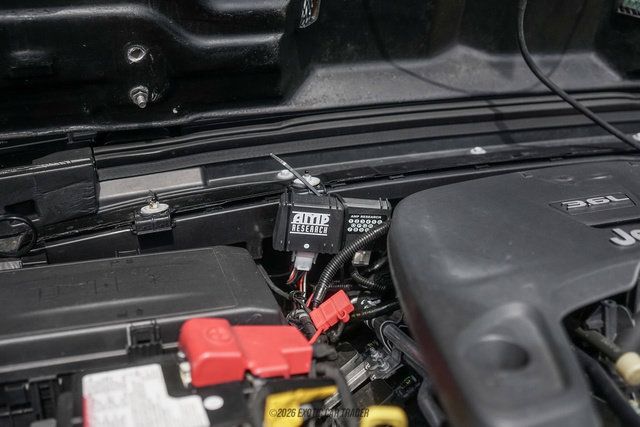 Used 2021 Jeep Gladiator Sport AWD/4WD image 18