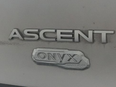 Used 2023 Subaru Ascent Onyx Edition image 11