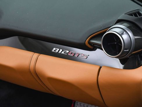 Used 2022 Ferrari 812 GTS image 53