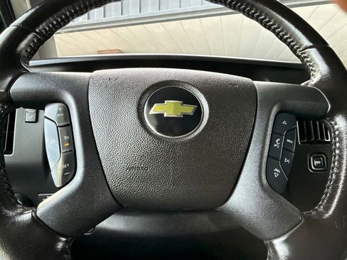 Used 2021 Chevrolet Express 4500 4500 Van w/ Power Convenience Package image 28