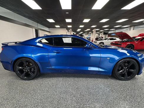 Used 2016 Chevrolet Camaro SS RWD image 6