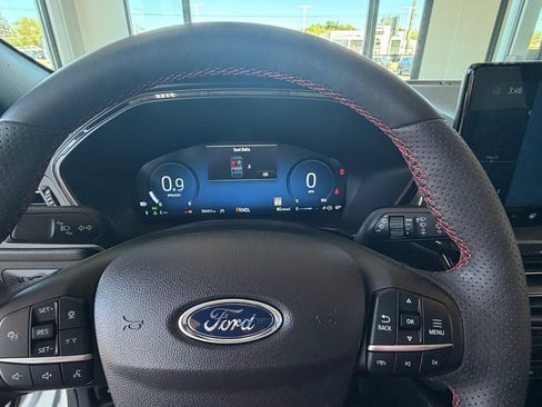 Used 2023 Ford Escape ST-Line Select w/ Tech Pack #2 AWD/4WD image 17