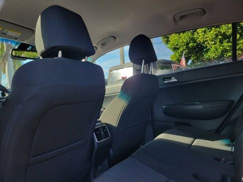 Used 2021 Kia Sportage LX image 11