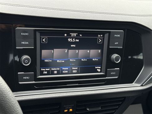 Used 2022 Volkswagen Jetta S image 17