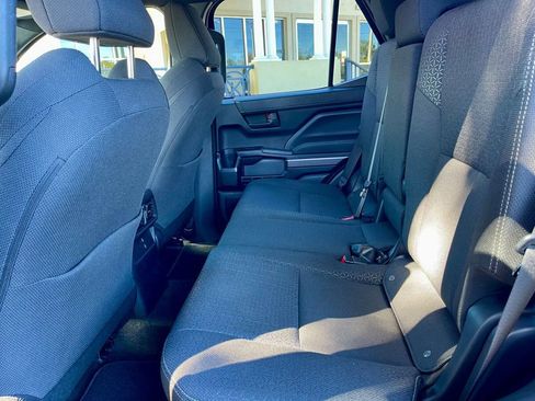 Used 2025 Toyota 4Runner SR5 image 12