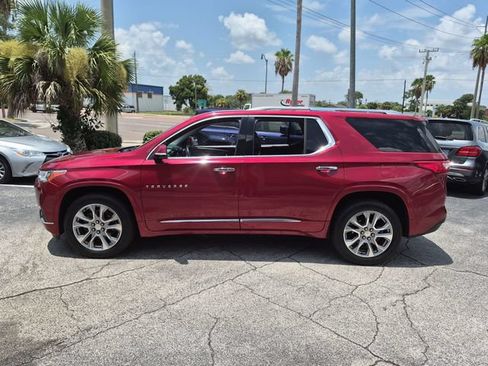 Used 2018 Chevrolet Traverse Premier w/ Driver Confidence II Package FWD image 8