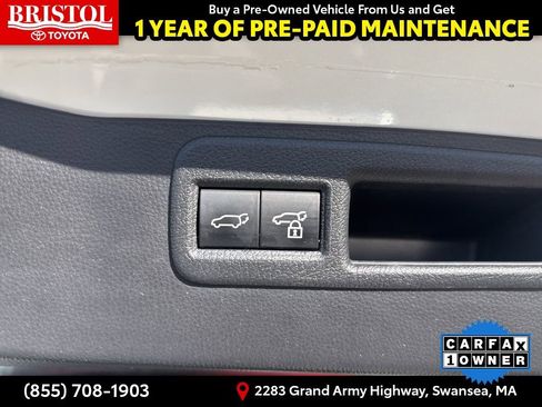 Used 2021 Toyota Venza Limited image 35