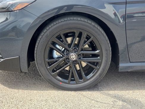 New 2026 Toyota Camry SE image 9