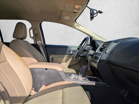 Used 2009 Ford Edge SEL image 17
