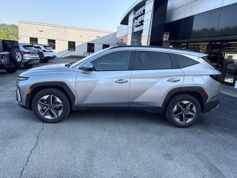 Used 2025 Hyundai Tucson SEL AWD/4WD image 2