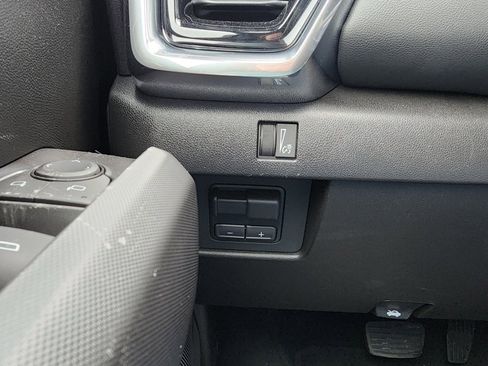 New 2026 GMC Canyon Elevation w/ Convenience Package image 18