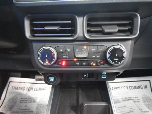 Used 2024 Ford Maverick Lariat w/ Black Appearance Package image 17