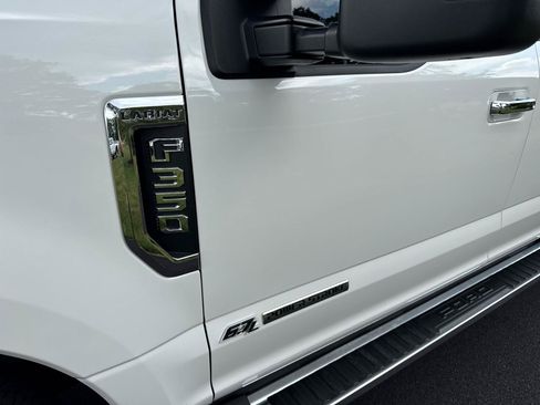 Used 2022 Ford F350 Lariat w/ Lariat Ultimate Package AWD/4WD image 18