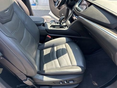 Used 2021 Cadillac XT5 Sportv w/ Platinum Package AWD/4WD image 28
