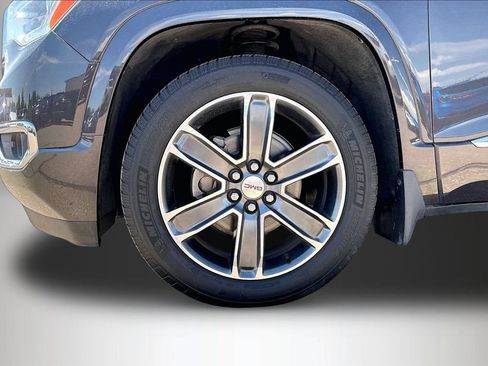 Certified 2018 GMC Acadia Denali w/ Technology Package AWD/4WD image 34