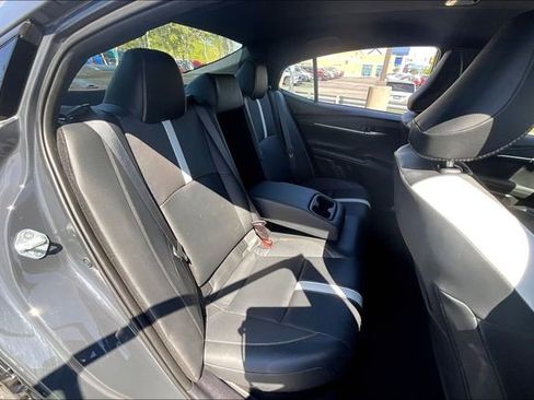 Used 2025 Toyota Camry SE image 27
