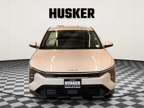 Used 2025 Kia K4 LXS image 3