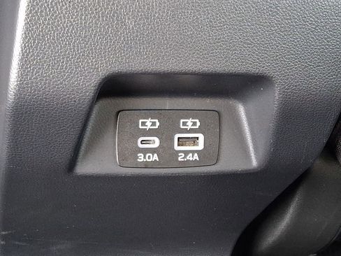 Certified 2025 Subaru Crosstrek 2.0i Premium image 12