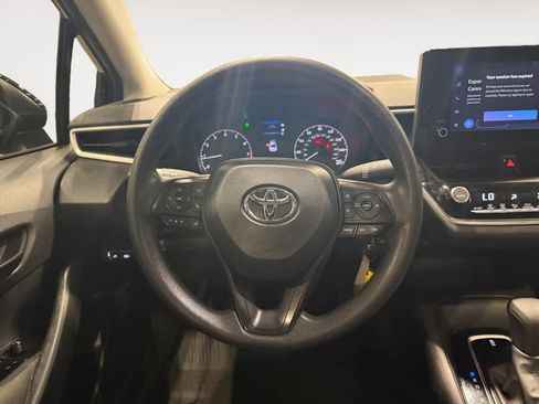 Used 2025 Toyota Corolla LE FWD image 13